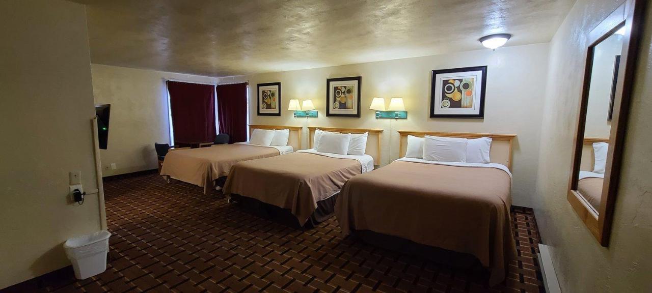 Economy Inn Reedsport Bagian luar foto